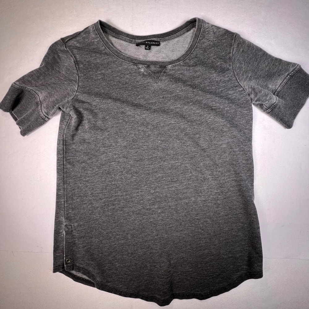 Jane + Delancey Short Sleeve Sweatshirt Gray Acid Wash Button Detail Top Medium